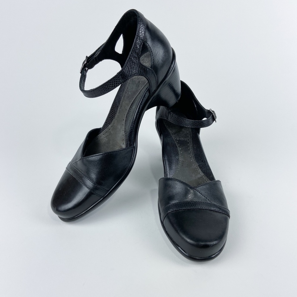 Dansko Black Heels Women’s Size 6.5